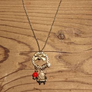 🌞🌞Charm Necklace 16" gold tone charm necklace